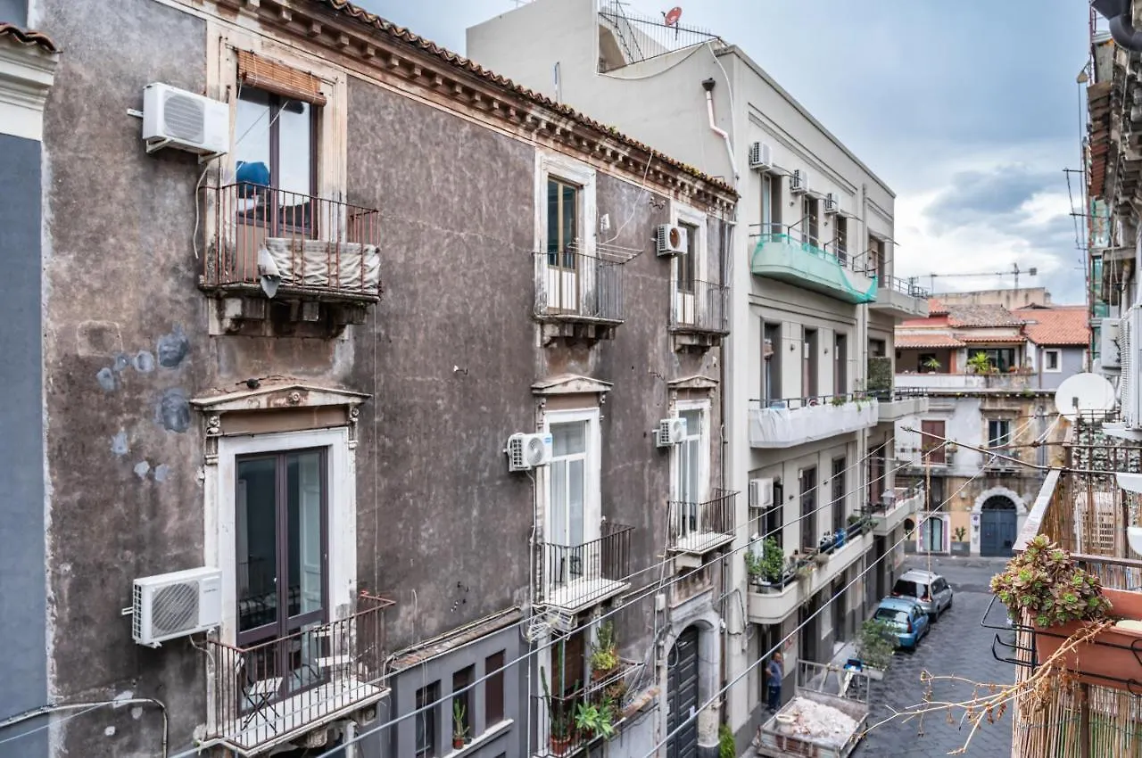Casa Giuffri - Castello Ursino Flat With Balcony Apartment Catania
