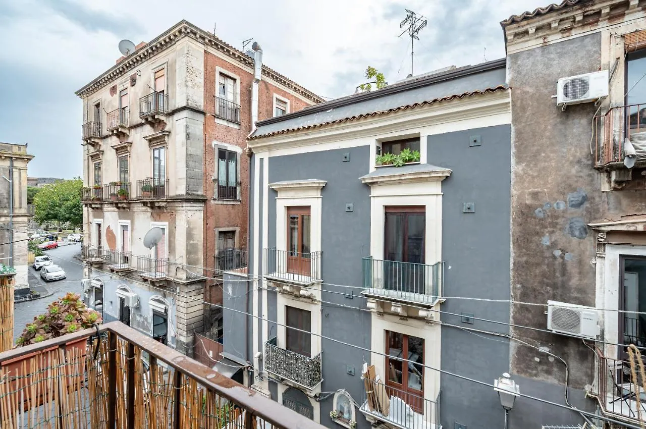 Casa Giuffri - Castello Ursino Flat With Balcony Apartment Catania