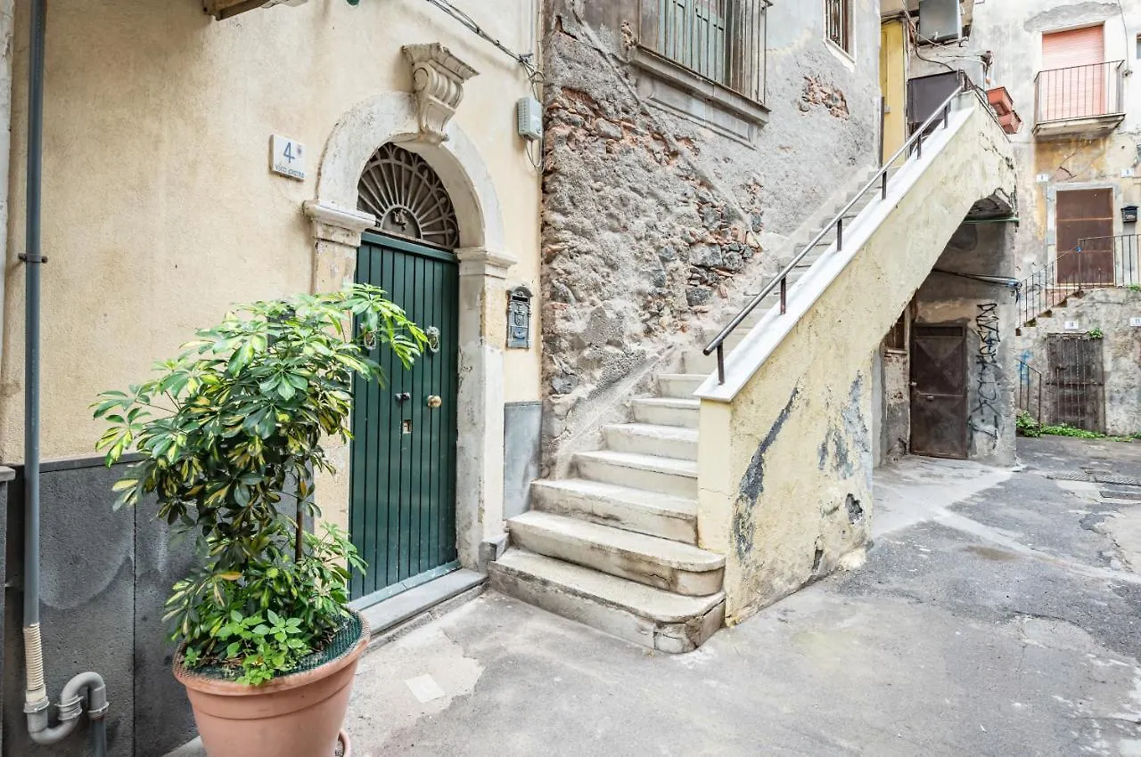 Casa Giuffri - Castello Ursino Flat With Balcony Apartment Catania Italy